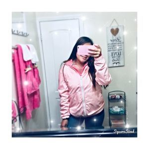 Meet your Posher, Zaira